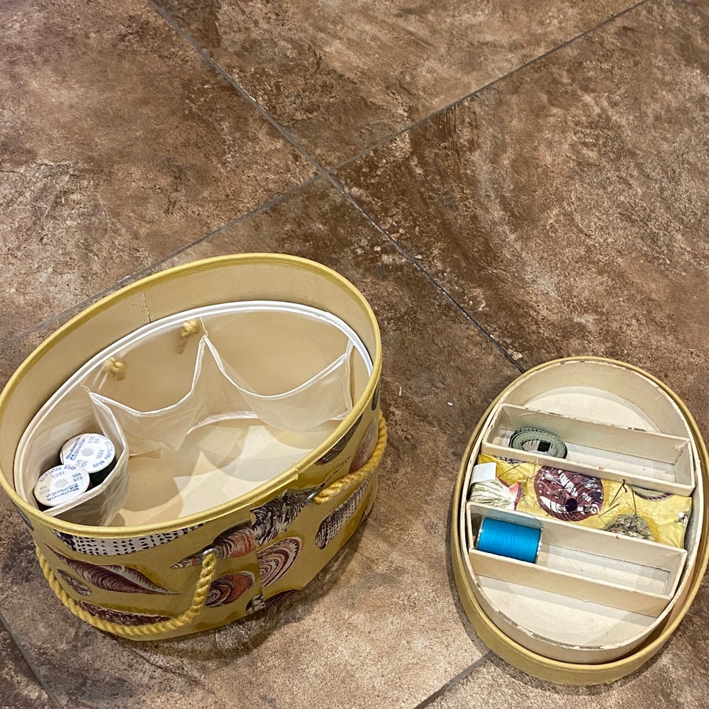 Seashell Patterned Yellow Sewing Storage Box - Picture 6 of 12